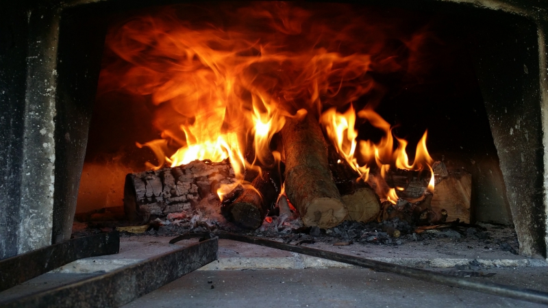 pizzeria-VALLAURIS-min_wood-fired-oven-1960099